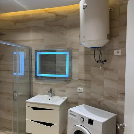 Apartamento Shengjin *